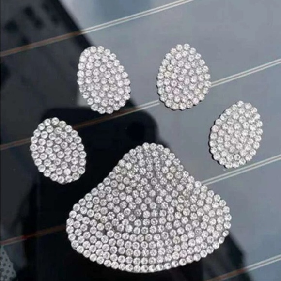 Universal Car Decor Accessory - Picture 2 of 4